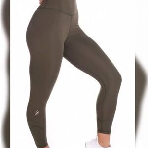 P’tula Alainah III Leggings